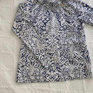 Blue and White Patterned Long Sleeve Top with pockets and gold zipper size MED